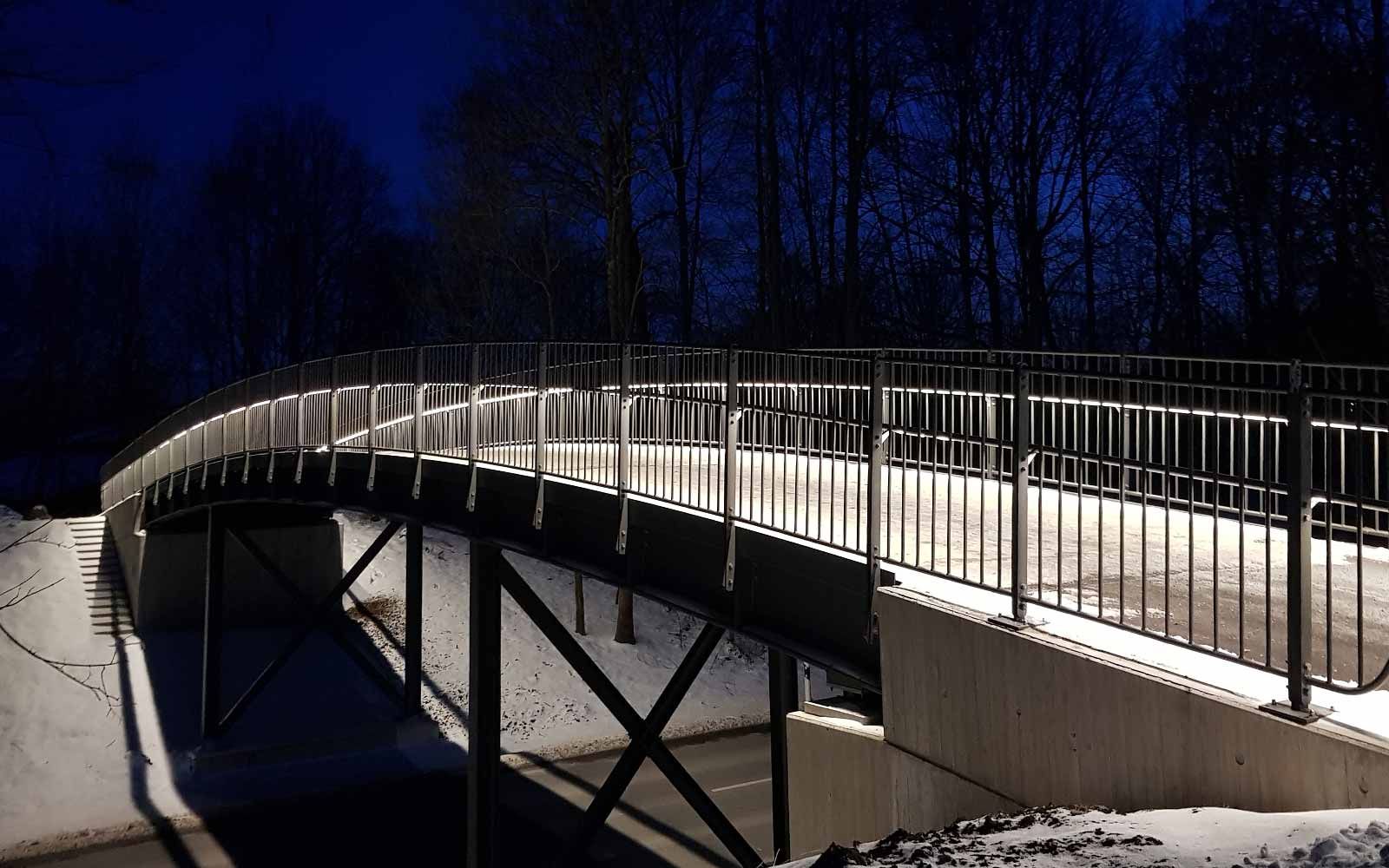 led-handlauf-handlaufbeleuchtung-brueckenbeleuchtung-lux-glender-noerdlingen